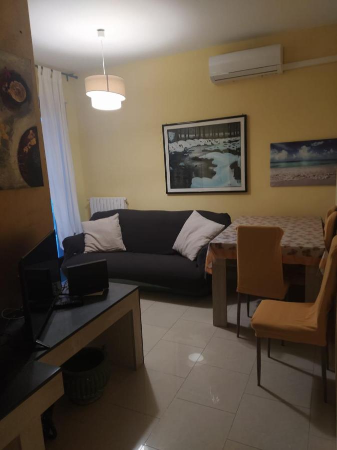 "La Casa Di Mariagrazia" Rooms Con Cucina Condivisa E Terrazza Sammichele Di Bari ภายนอก รูปภาพ