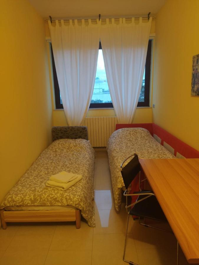 "La Casa Di Mariagrazia" Rooms Con Cucina Condivisa E Terrazza Sammichele Di Bari ภายนอก รูปภาพ