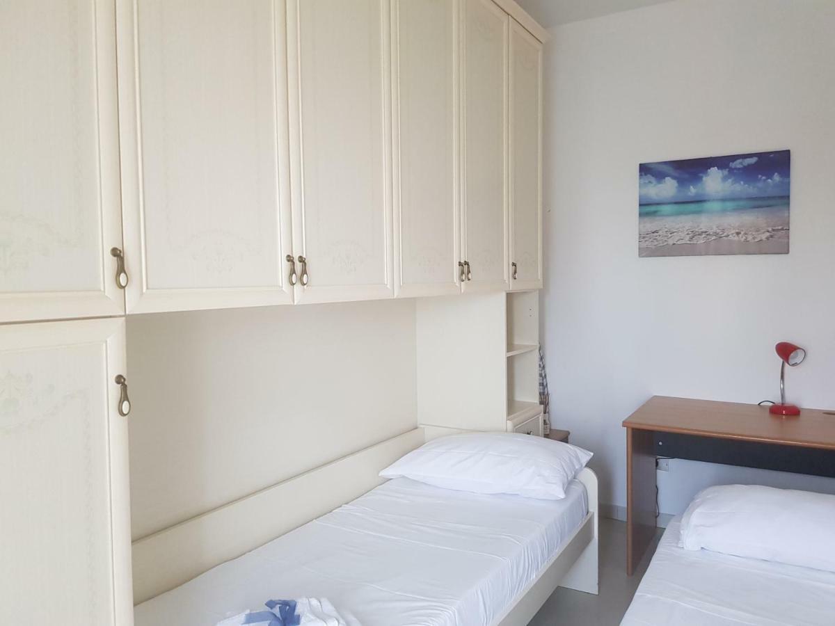 "La Casa Di Mariagrazia" Rooms Con Cucina Condivisa E Terrazza Sammichele Di Bari ภายนอก รูปภาพ