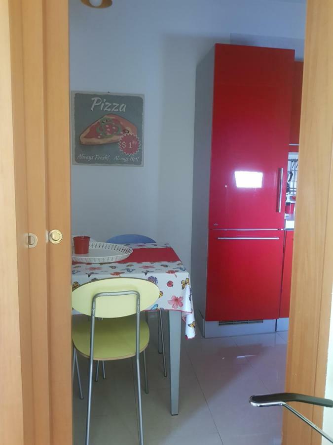 "La Casa Di Mariagrazia" Rooms Con Cucina Condivisa E Terrazza Sammichele Di Bari ภายนอก รูปภาพ